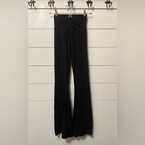 OFFLINE Aerie Real Me Super Flare Crossover Hi-Rise Leggings Black Small Short